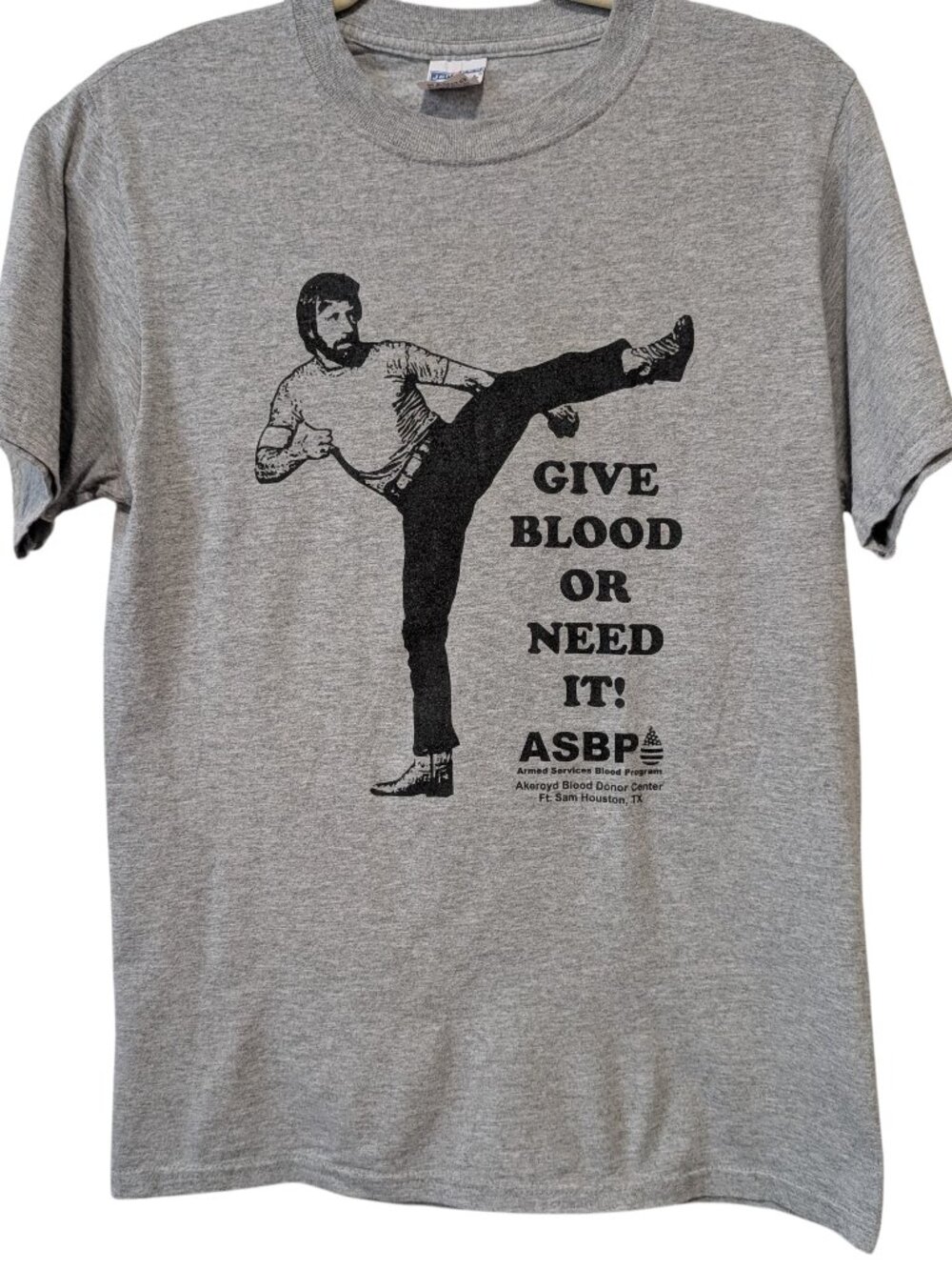 Chuck Norris Unisex Size S Gray Give Blood Or Need It S/S Crew Neck T-Shirt Top